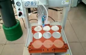 壓力桶點(diǎn)膠閥三軸點(diǎn)膠機(jī)畫(huà)圓_香芋機(jī)電